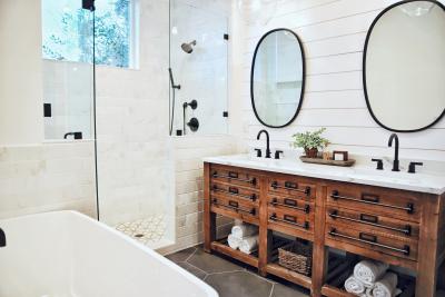 Modern and Rustic Bathroom Decor